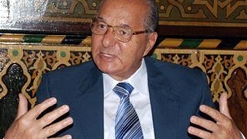 أ.د. محمود حمدي زقزوق