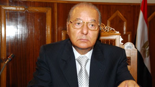   محمود حمدي زقزوق