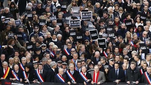 مظاهرة حاشدة ضد الارهاب