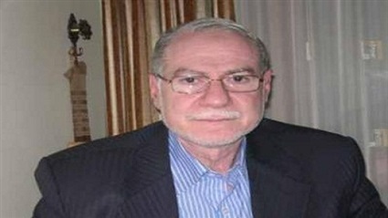 2 أبريل: استقالة