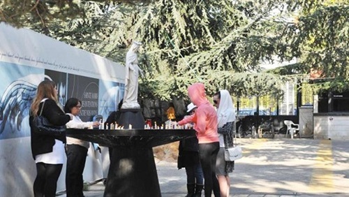 ندوة بالجامعة الأمريكية