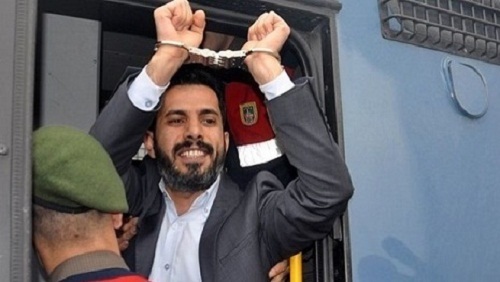 انتهاك الصحف وملاحقة