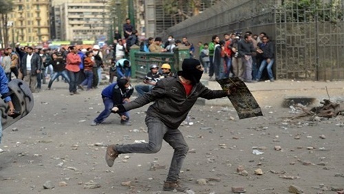 الاخوان بين الضربات