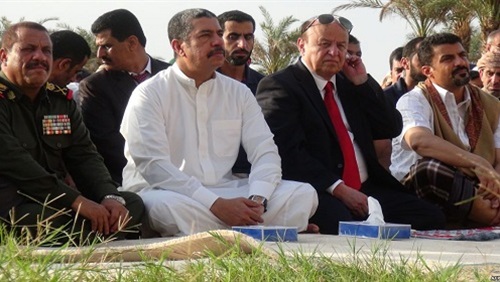 بحاح يرفض الإقالة...