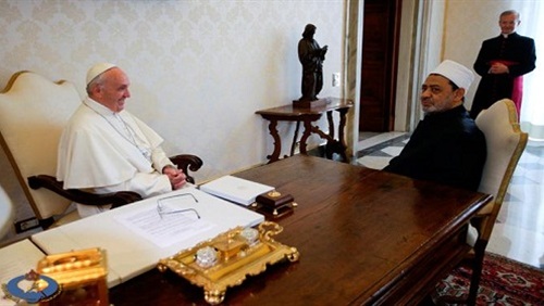 أصداء لقاء السحاب