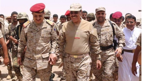 الجنرال  الأحمر وراء