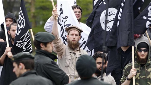 يضم 9700 ... تقرير