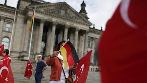 تصعيد دبلوماسي بين