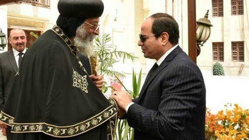 بين عزاء الرئيس للبابا