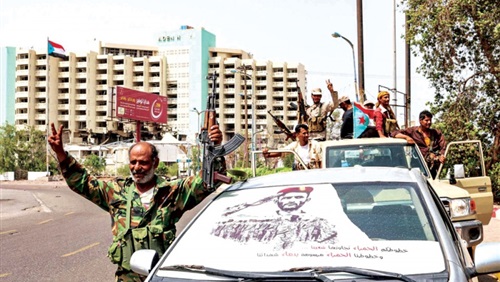 بإحكام سيطرتها على