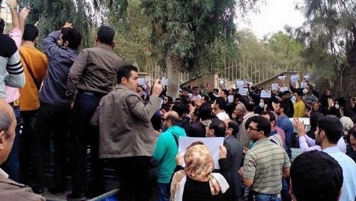 العرب يُصدِّرون ثورتهم