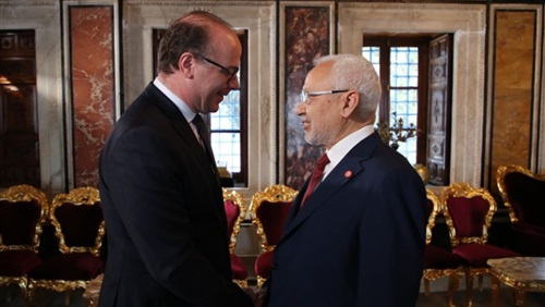 لماذا تراجعت النهضة