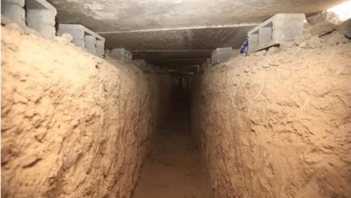 ممرات وانفاق سرية