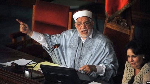 اعتزال مورو للعمل