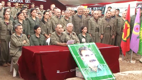  كفى للعزلة للفاشية