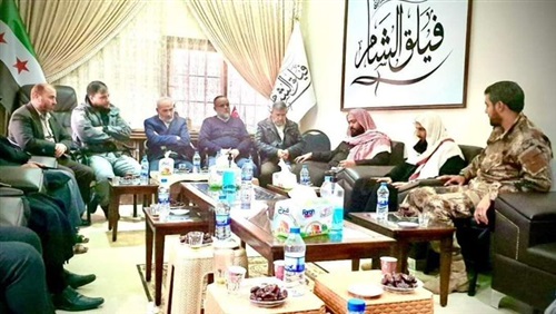 اجتماع سري لقادة