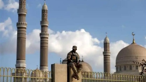 نشر الطائفية .. الحوثي