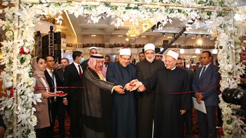 فضيلة المفتي يفتتح