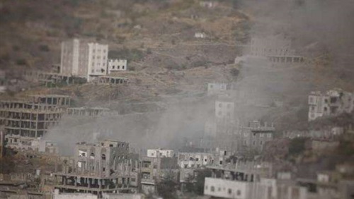 الحوثي يمطر المدنيين