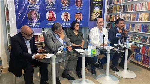خبراء ومثقفون بالقاهرة