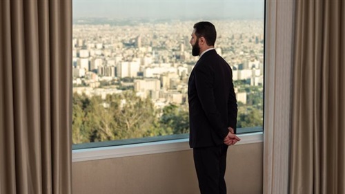 أول تهنئة علنية من