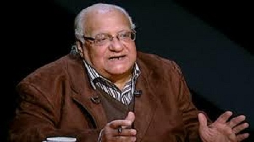 السيد يسين رئيس المركز