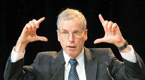 سفير الأميركي السابق