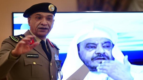 مقتل رجلي أمن واثنين