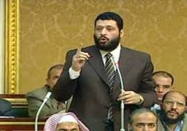 طلعت مرزوق، مساعد