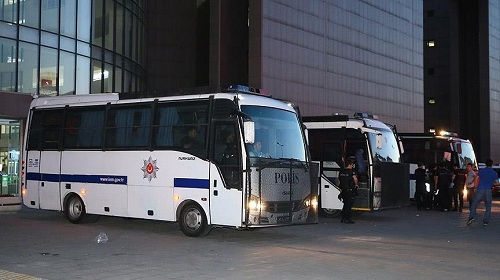 إغلاق مؤسسات كولن