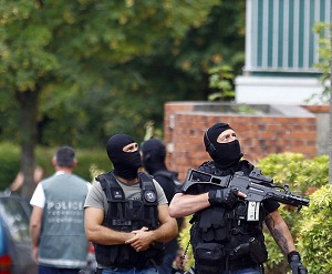 محاولات للقبض على