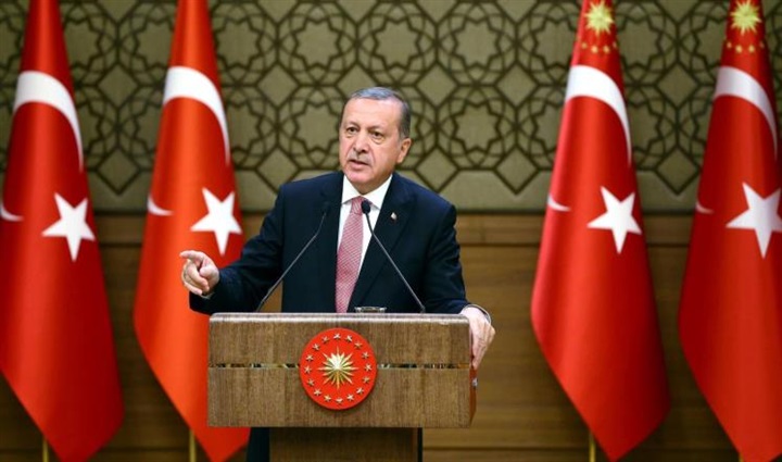 أردوغان يواصل تحديه