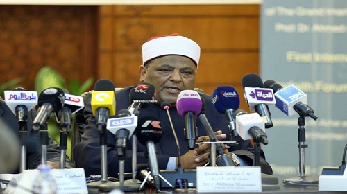 الدكتور عباس شومان