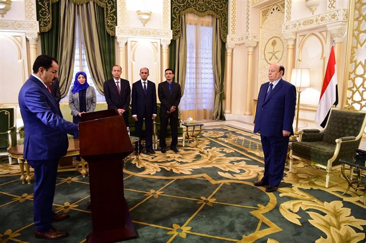 المشهد السياسي: