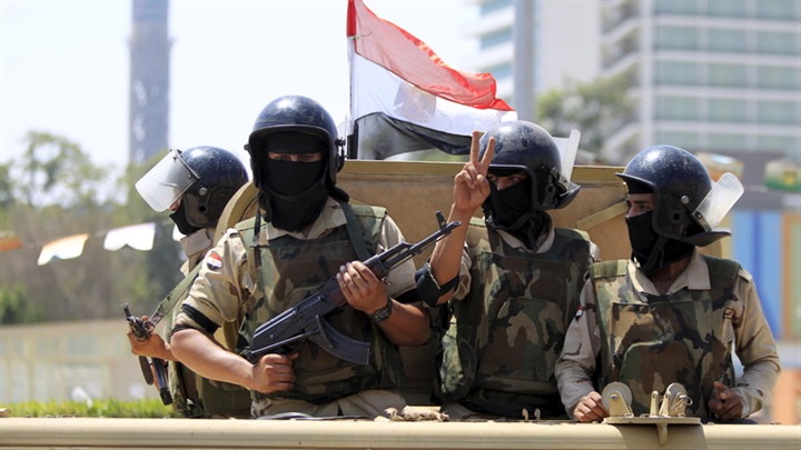 مصر تنفي إرسال قوات