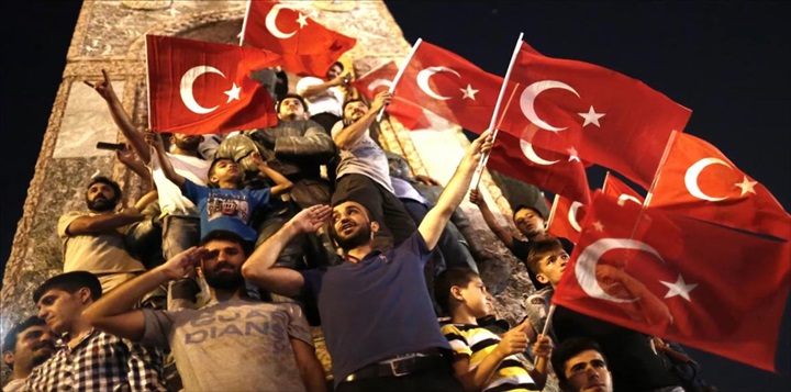 تركيا تبدأ محاكمة