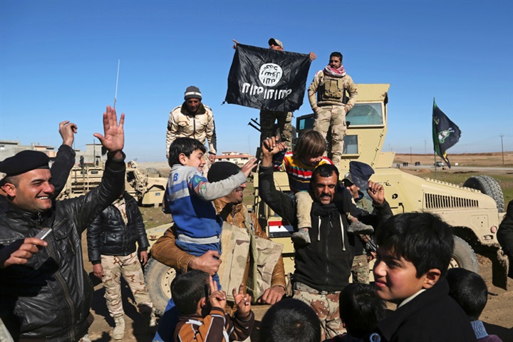 الجسور العائمة..