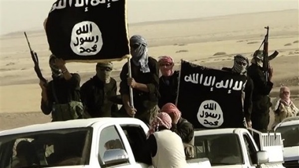 داعش يعترف بانفراد