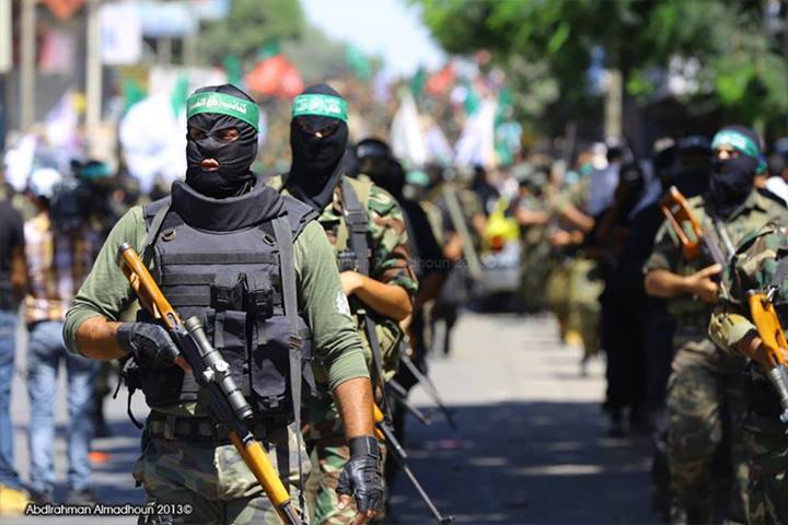 السلاح يحكم غزة: