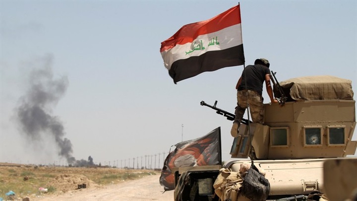 القوات العراقية تقصف