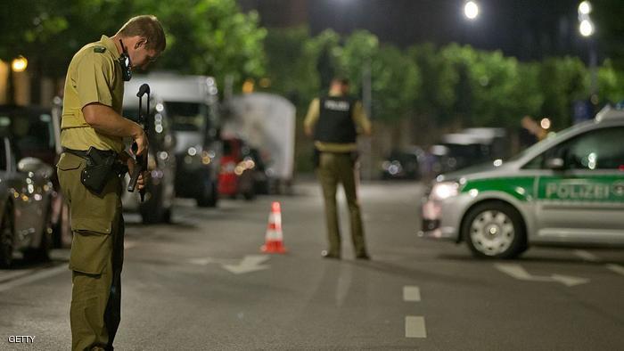 المانيا تبدأ ترحيل