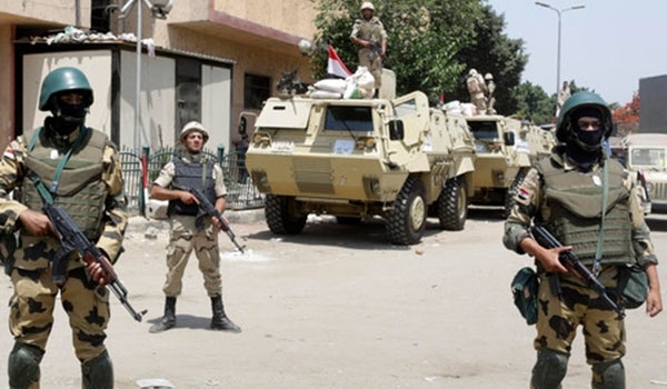 سيناء: مقتل مسلحَين