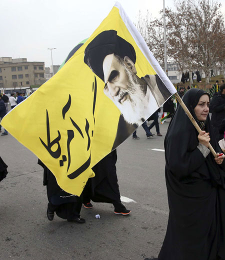 الدور الايراني: