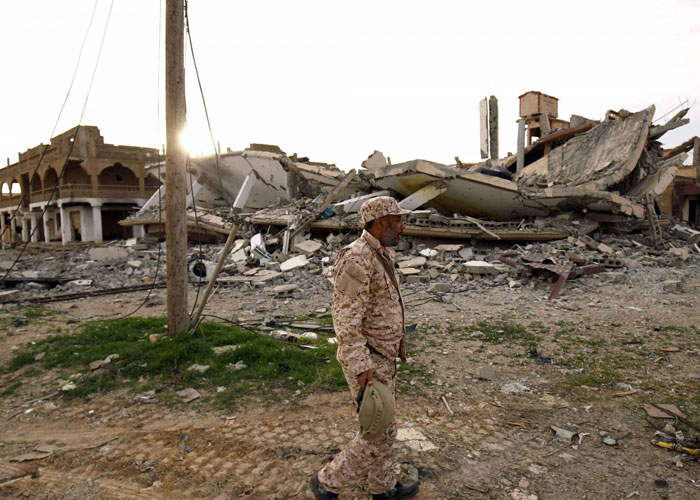 بعد السيطرة علي مقر