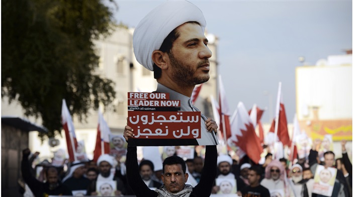 ايران واستقرار البحرين: