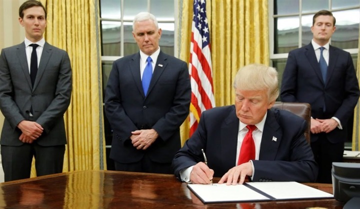 مخاوف من العقوبات: