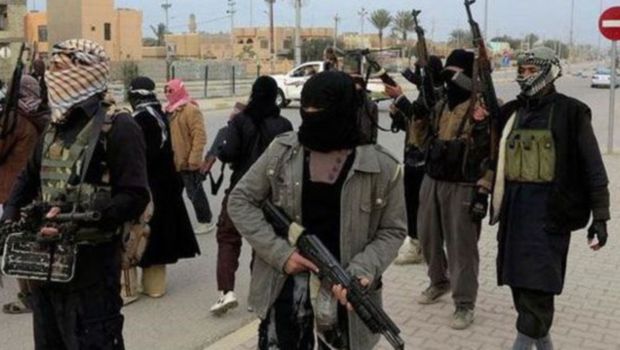 انتحاريو «داعش» يهاجمون