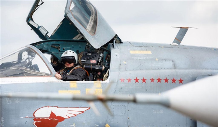 القواعد العسكرية