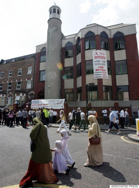 مساجد لندن والتطرف: