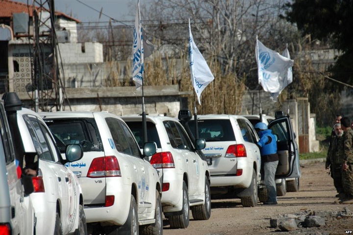 محاولات لاسعاف المدنيين